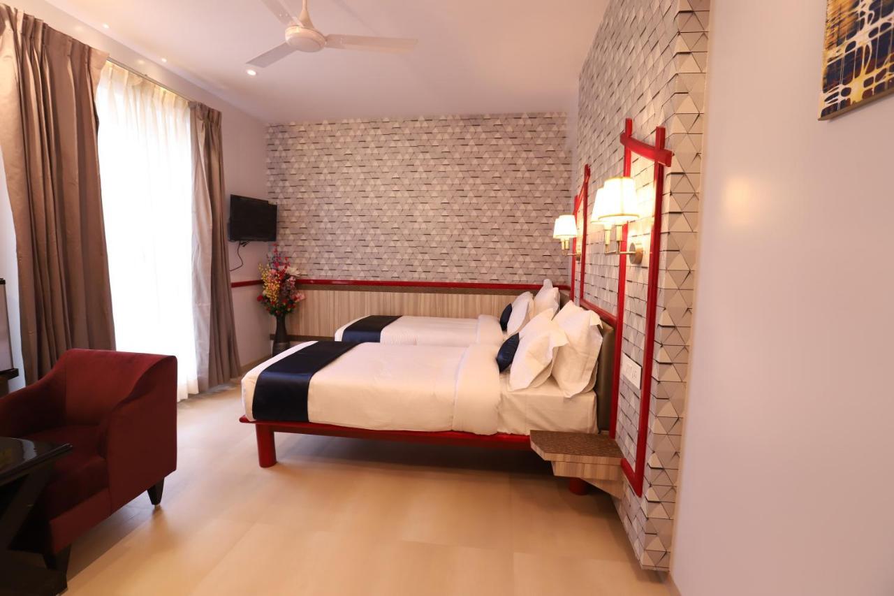 Hotel Prabha Palace Ahmednagar Ngoại thất bức ảnh