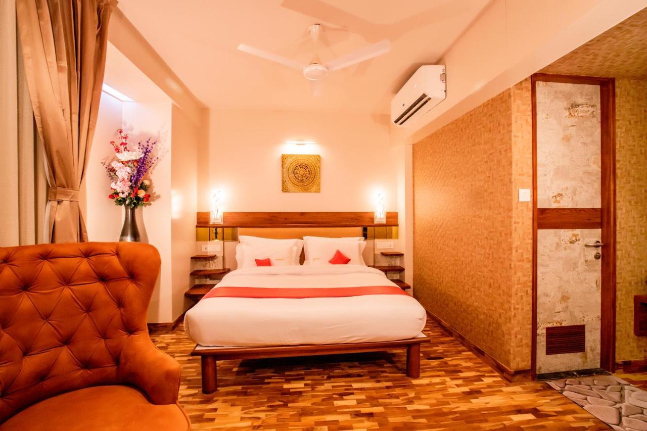 Hotel Prabha Palace Ahmednagar Ngoại thất bức ảnh